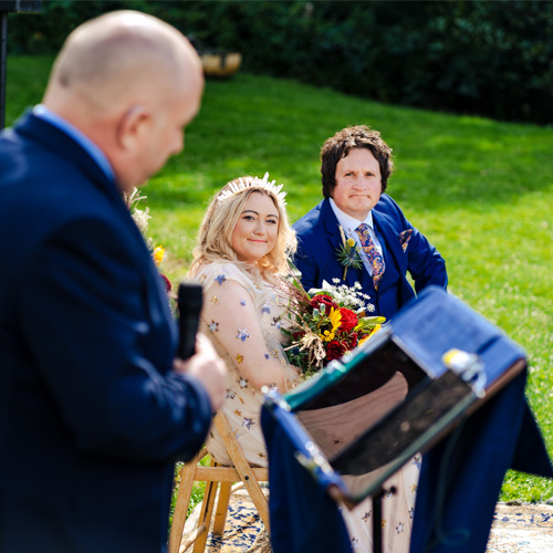 What Does a Wedding Celebrant Do?